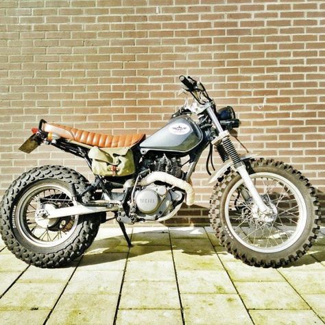 Yamaha TW200 en TW125 custom Yamaha Tw 125, Tw 125, Yamaha Tw200, Yamaha Motocross, Мотоциклы Cafe Racers, Dual Sport Motorcycle, Enduro Motorcycle, Scrambler Motorcycle, Adventure Motorcycling