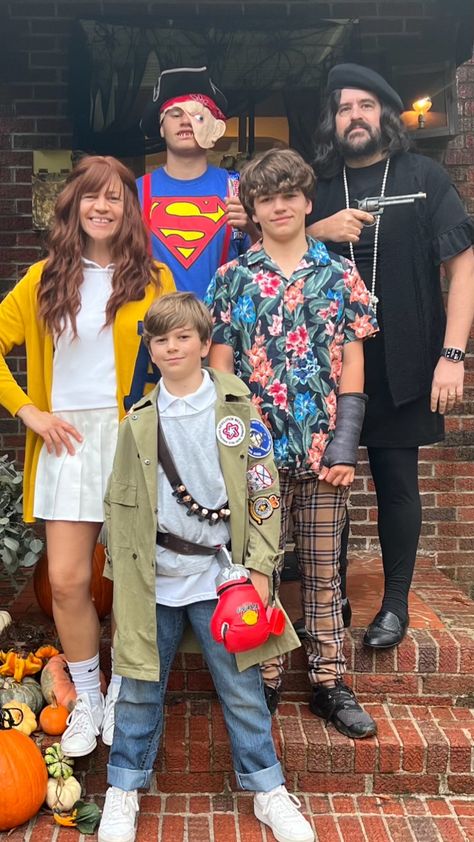 Goonies Family Costume, Sloth Goonies Costume, Chunk Goonies Costume, Goonies Halloween Costume, Classic Horror Movie Costumes, Goonies Costume, Goonies Birthday, Goonies Party, Movie Fancy Dress