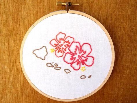 Hawaii State Hand Embroidery Pattern PDF Hawaiian Embroidery, State Embroidery, Modern Needlepoint, Diy Hand Embroidery, State Wall Art, Embroidery Download, Pink Hibiscus, Embroidery Flowers Pattern, Hand Embroidery Pattern