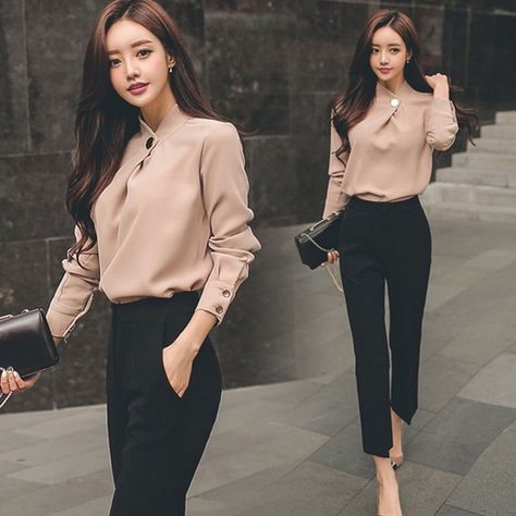 Formal Business Attire, Fashionable Work Outfit, Business Attire Women, Corporate Attire, Womens Suits Business, Pant Suits, Office Outfits Women, Women Business, Elegante Casual