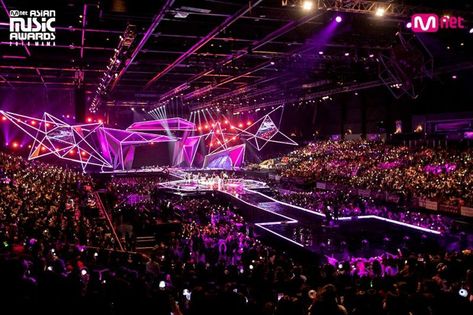 Concert Stage Design, L Logo, Mama Awards, Kpop Music, Concert Stage, Mnet Asian Music Awards, Stage Set, Best Kpop, Tv Times