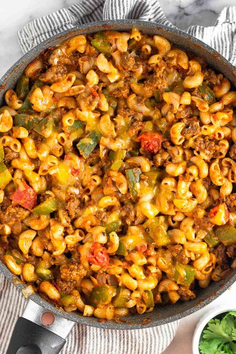 Gains Recipes, Taco Pasta Recipe, Cheesy Taco Pasta, Taco Pasta Recipes, Veggies Pasta, Healthy Pasta Dishes, Healthy Meal Prep Recipes, Seasoned Ground Beef, Healthy Tacos