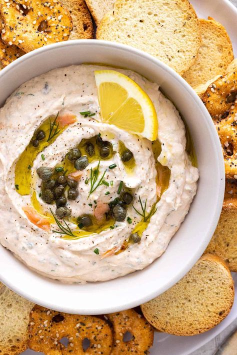 Make this easy smoked salmon dip in just 10 minutes! It’s perfect for serving with crunchy bread or crisp vegetables as an appetizer. Salmon Dip Recipes, Apple Chips Baked, Salmon Dip, Smoked Salmon Dip, Easy Appetizer Recipes, Baked Apples, Appetizer Dips, Smoked Salmon, Yummy Appetizers