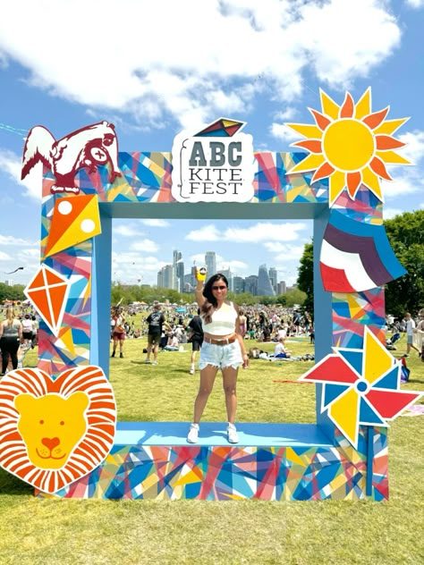 Enjoying a beautiful day at the kite festival! Event Photo Booth Design, Booth Festival Design, Carnival Themed Corporate Event, Festival Diy Decorations, Photo Booth Ideas Events Party Backdrops, Festival Photo Booth Ideas, Photo Corner Ideas Party, Summer Festival Design, Festival Design Branding