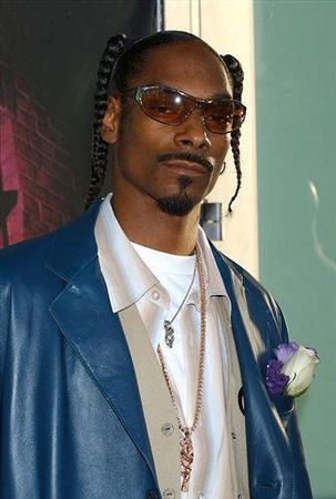 Snoop Dogg Hair, Snoop Dogg Braids, Snoop Dogg 90s, Rap Fashion, 2000s Hip Hop, Kirsten Vangsness, Jerry Curl, Snoop Dog, Snoop Dogg