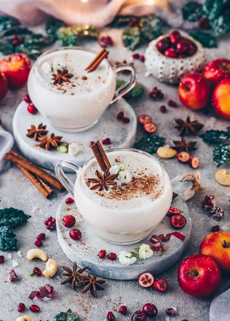 Vegan Eggnog Punch Vegan Eggnog Recipe, Mexican Sweet Potatoes, Vegan Eggnog, Vegan Christmas Dinner, Easy Punch Recipes, Easy Punch, Sweet Potato Skins, Eggnog Recipe, Chocolate Banana Bread