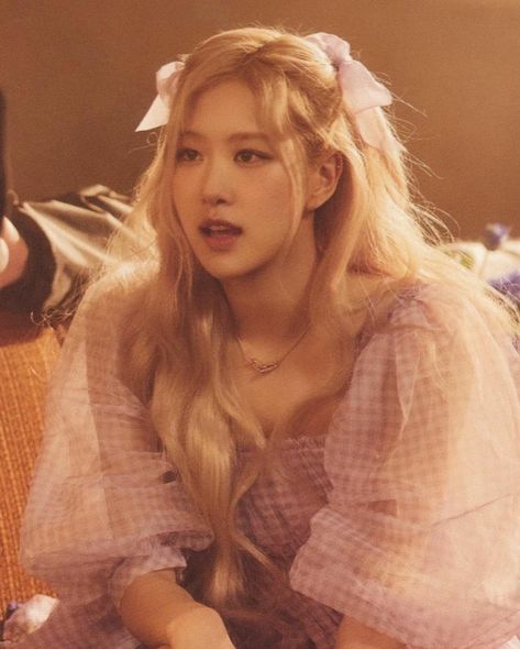 Rosé Blackpink Aesthetic, Look Rose, Rose And Rosie, 17 Kpop, Rosé Aesthetic, Park Rosé, Rose Park, Rose Icon, Park Chaeyoung