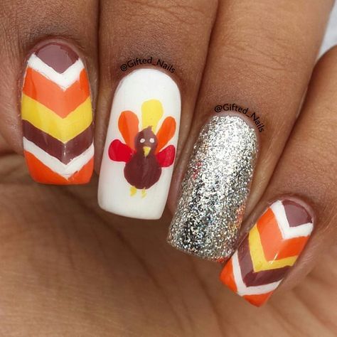 Chevron Chick Rose Nail Design, Turkey Nails, Thanksgiving Nail Designs, Thanksgiving Nail Art, Holiday Nails Christmas, Thanksgiving Nail, November Nails, 13 November, Holiday Nail Art