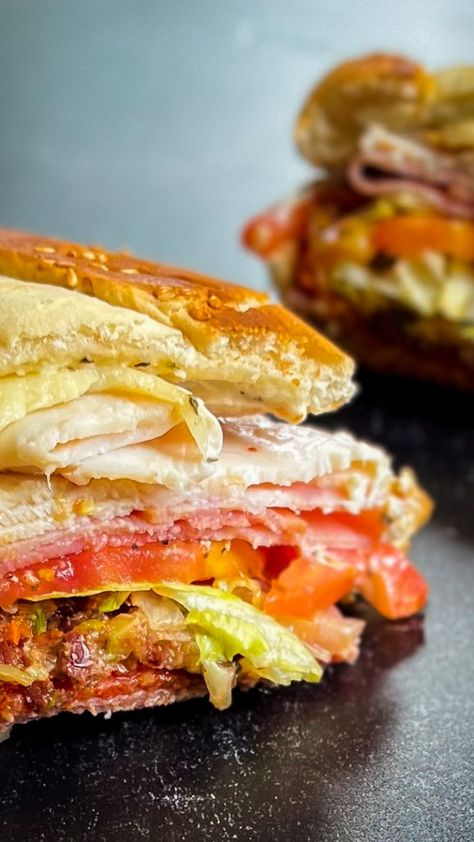 Grinder Sub Sandwich, Viral Sandwich, Homemade Creamy Italian Dressing, Grinder Sandwich, Sub Sandwich, Salad With Balsamic Dressing, Summer Sandwiches, Vegetable Pie, Cooking A Roast