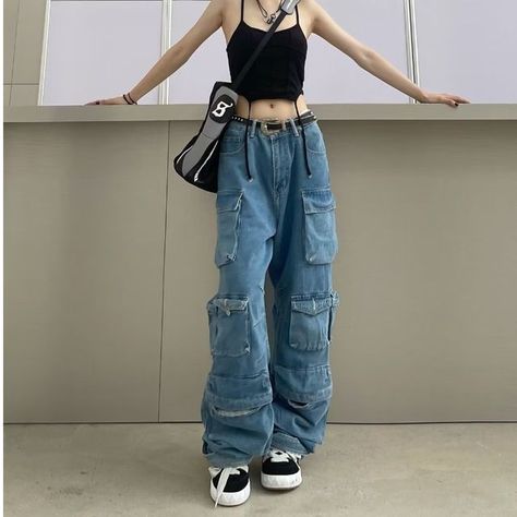 Pants Street Style, Blue Cargo Pants, Celana Fashion, Style Overalls, Mode Hipster, Casual Wide Leg Pants, High Street Fashion, 90s Streetwear, Looks Street Style