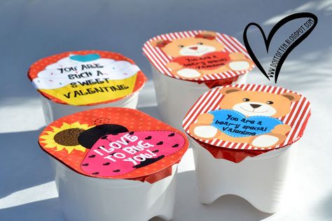 Free Snack Size Pringles Valentines #247moms Kindergarten Valentines, Candy Alternatives, Valentine's Day Crafts, Printable Valentines Day Cards, Treat Toppers, Snack Pack, Printable Valentines Cards, Party Tables, Valentine Activities