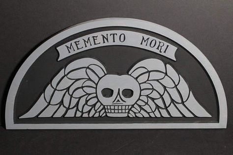 Memento Mori Art, Memento Mori Tattoo, Winged Skull, Halloween Tombstones, Drawing Examples, Autumn Crafts, Memento Mori, Tombstone, Gothic Art