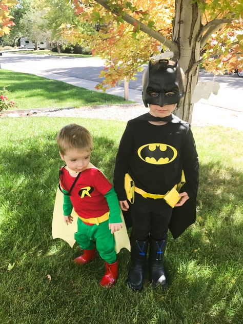 Robin Halloween Costume, Batman And Robin Costumes, Batman Costume Diy, Batman Diy, Batman & Robin, Robin Costume, Batman Costumes, Batman Costume, Batman Kids