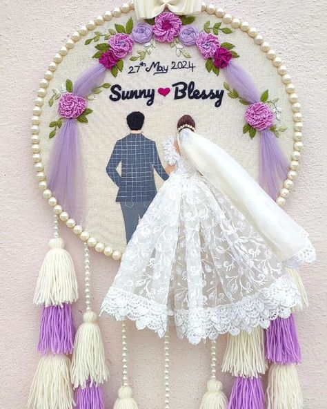 🤍💜 Customized handmade wedding hoop 💖🥳 . . Available in 12 inches ✨🤍 Dm us for order 🎁 . . .#embroideryhoop #weddinghoops #hoopartembroidery Wedding Hoop Embroidery Pattern, Wedding Hoop Embroidery, Embroidery Hoop Art Tutorial, Wedding Embroidery Hoop, Diy Quilling Crafts, Embroidery Hoop Art Diy, Wedding Hoop, Aari Designs, Wedding Embroidery