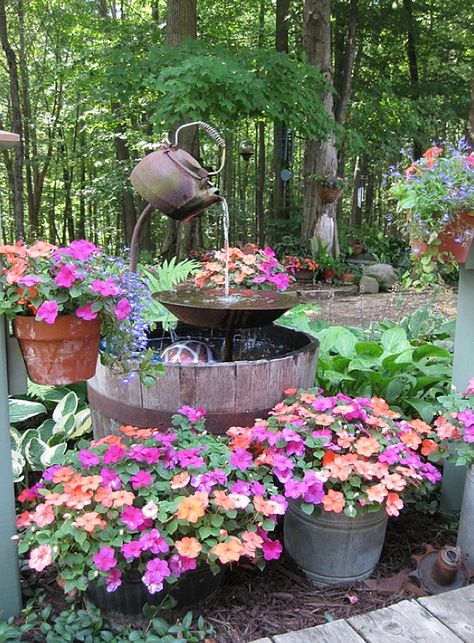 Old kettle water fountain by Julee S on Hometalk, featured on FunkyJunkInteriors.net Fountains Backyard, Outdoor Fountain, Have Inspiration, Garden Fountain, Fountains Outdoor, Garden Fountains, Plants And Flowers, Beautiful Backyards, Garden Features