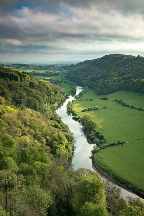 Wales Holiday, England Photography, Peak District National Park, Brecon Beacons, Uk Photos, Amazing Nature, Great Britain, National Parks, England