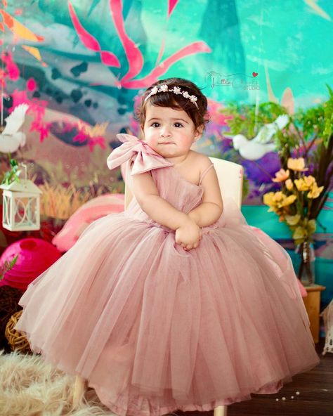 Baby Wedding Dresses, 1st Birthday Girl Dress, Birthday Frocks, Baby Birthday Dress, Baby Girl Birthday Dress, Cute Formal Dresses, Kids Blouse Designs, First Birthday Dresses, Kids Frocks Design