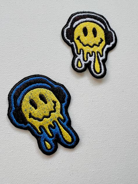 Melting smiley face embroidered patches, sew on patches, kpop patches, embroidered patches, smiley face, embroidery, patches, applique, by shopchinguembroidery on Etsy Patch Embroidery Designs, Crust Patches, Kpop Patches, Embroidery Patches Designs, Melting Happy Face, Patches Aesthetic, Smiley Face Embroidery, Melting Smiley Face, Face Embroidery