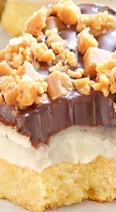 12 Tomatoes Recipes Desserts, Toffee Bars Recipe, Chocolate Toffee Bars, Bar Treats, Toffee Bars, Sweet Bar, Dessert Bar Recipe, Chocolate Toffee, No Bake Bars