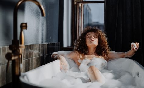 Why Introverts Should Take ‘Mental Health Days,’ According to a Therapist Feet Spiritual Meaning, Woman In Bathtub, Chloe Parfum, Mental Health Plan, Mascara Hacks, Day Off Work, Mental Health Day, Hydrogen Peroxide, Bath Brushes