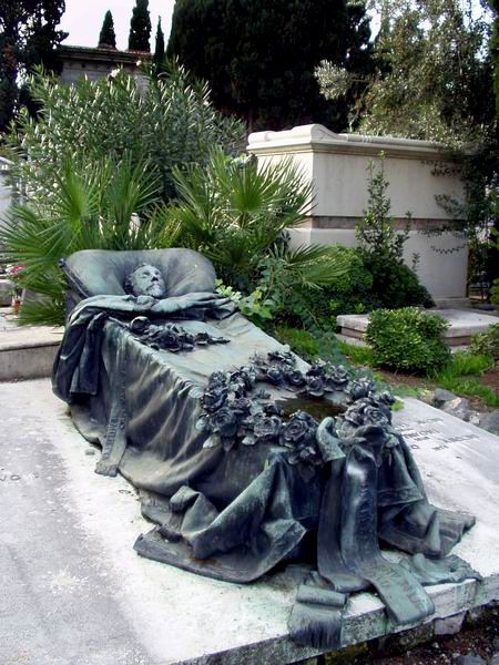 Verano Cemetery Angels, Cemetery Monuments, Cemetery Statues, Cemetery Headstones, Famous Graves, Old Cemeteries, Cemetery Art, Grave Marker, Six Feet Under