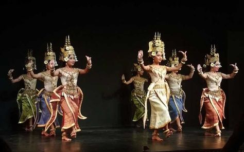 Cambodia Dance, Ancient Cambodian Clothing, Apsara Dance, Khmer Dance, National Costume Cambodia, Asia Continent, Apsara Dancer Cambodia, G Devith Cambodia, Traditional Dance