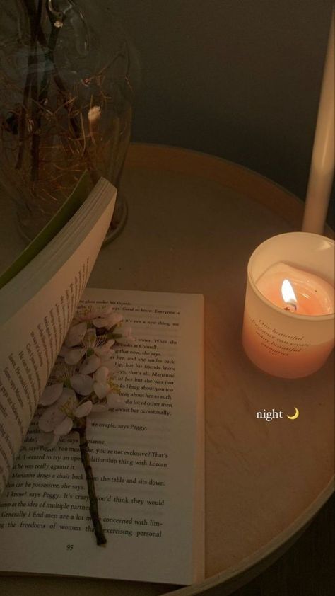 Night Reading Aesthetic, Aesthetics Night, ملصق تحفيزي, Book Instagram, Happy Birthday Video, Diy Wall Art Decor, Story Ideas Pictures, Candle Aesthetic, Instagram Ideas Post