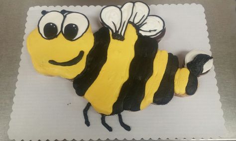 24 c.f. bumble bee cupcake cake Bumble Bee Cupcakes, Bumblebee Birthday, Bee Birthday Cake, Bumble Bee Cake, Bee Themed Birthday Party, Bee Cupcakes, Bumble Bee Birthday, Bee Theme Party, Bee Birthday Party