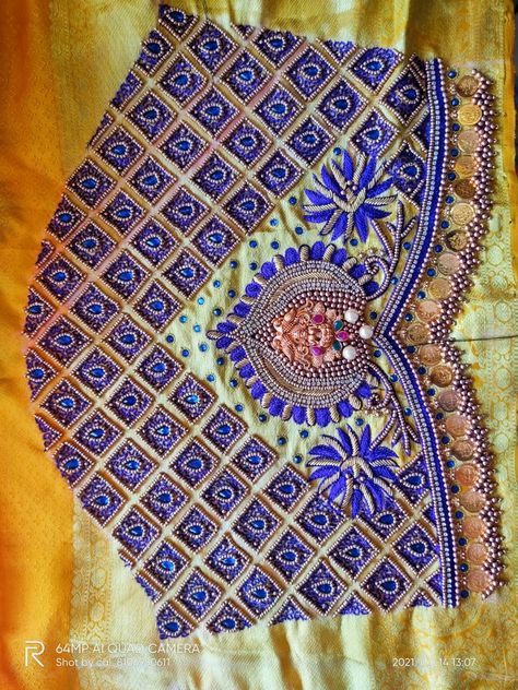 Aari Design, Latest Bridal Blouse Designs, Blouse Designs Catalogue, Maggam Work Designs, Aari Blouse, Kids Blouse Designs, Wedding Saree Blouse Designs, Maggam Works, Cutwork Blouse Designs