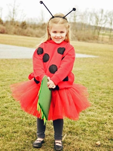 Diy Ladybug Costume, Costume Halloween Famille, Diy Ladybug, Easy Halloween Costumes Kids, Handmade Halloween Costumes, Ladybug Baby, Ladybug Costume, Costume Toddler, Baby Kostüm