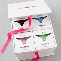 Clever lingerie gift box Clothing Packaging, Kit Ideas, Cool Packaging, Unique Packaging, Graphic Design Packaging, Packing Design, Pretty Packaging, Packaging Ideas, Media Kit