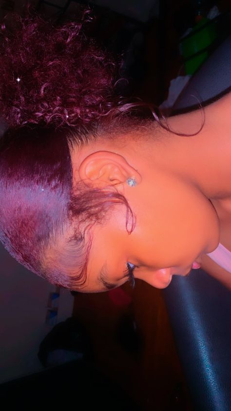 Burgundy Hair Natural Black Women, Burgundy Dyed Hair, Light Burgundy Hair, Plum Hair Dye, Raspberry Hair Color, Burgundy Hair Dye, Highlight Ideas, Plum Hair, Girl Hair Colors