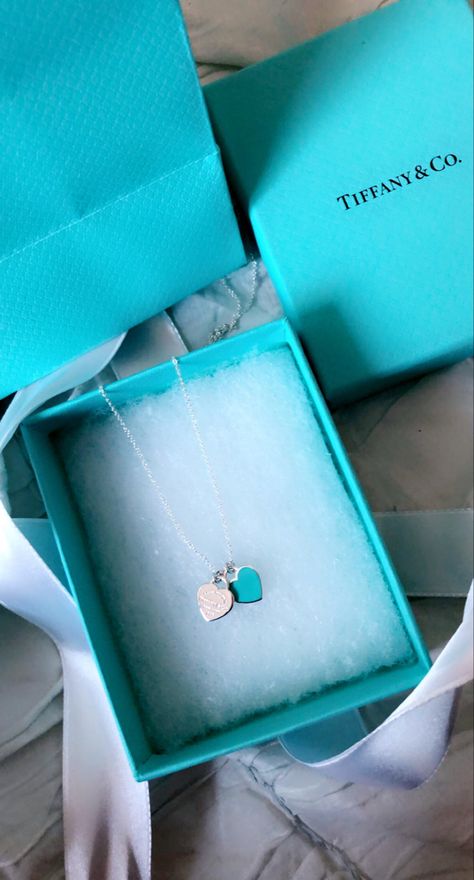 Necklace Outfit, Double Heart Necklace, Tiffany And Co, Double Heart, Heart Necklace, Life Is Good, Quick Saves