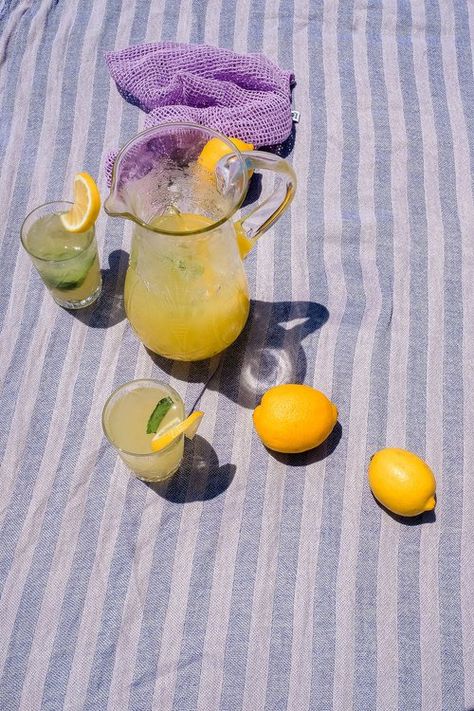 Mediterranean Beverages, Kids Lemonade Stands, Kids Lemonade, Alcohol Free Drinks, Fresh Mint Leaves, Lemonade Stand, Lemon Tree, Mint Leaves, Fresh Mint