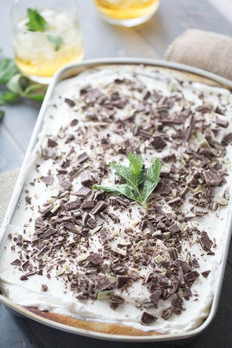 Make a Mint Julep Poke Cake with this easy boozy dessert recipe. Homemade Whipped Topping, Mint Frosting, Mint Chocolate Cake, Boozy Chocolate, Fresh Apple Cake, Chocolate Sheet Cake, Boozy Desserts, Poke Cake Recipes, Decadent Chocolate Cake