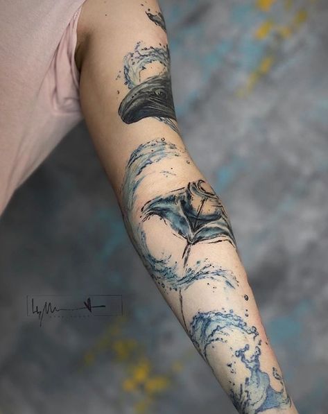 Women Ocean Sleeve Tattoo, Watercolor Ocean Tattoo Sleeve, Stingray Tattoo On Back, Water Sleeve Tattoo Women, Marine Tattoo Sleeve, Ocean Themed Half Sleeve Tattoo, Seaweed Tattoo Sleeve, Flower Ocean Tattoo, Marine Life Sleeve Tattoo