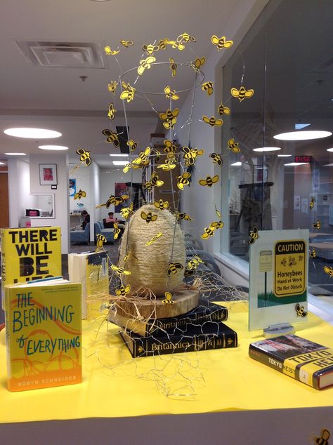 Bee Display Ideas, Bee Library Display, Bee Library, March Library Displays, Spring Library Displays, Reggio Bee Activities, Spring Book Display Libraries, Summer Book Displays Public Libraries, Spring Library