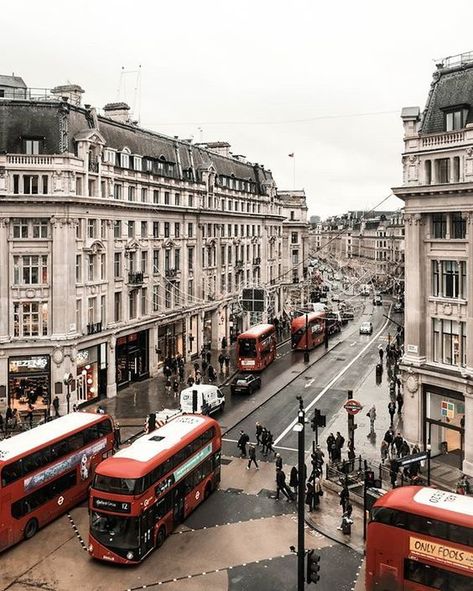 Europe Street, London Street Photography, Oxford Street London, City Lifestyle, Urban Architecture, Oxford Street, Europe Summer, London Street, London Love