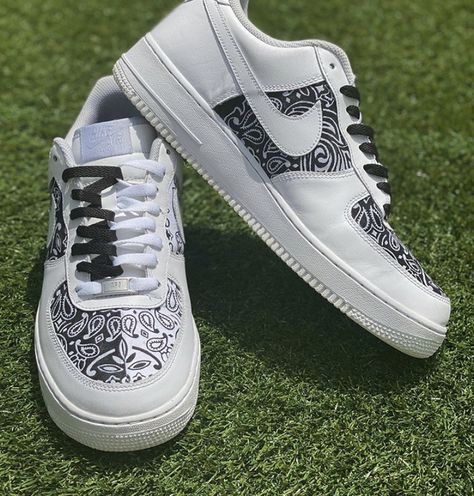 Fire Shoes, Air Force 1s, Shoes Ideas, Custom Nike, Shoes Design, Design Animation, Custom Nikes, Shoe Art, Bandana Print