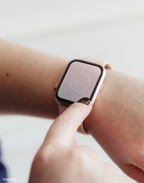 Woman looking at the time on her digital smartwatch mockup | premium image by rawpixel.com / McKinsey #picture #photography #inspiration #photo #art #mockup Smart Watch Photography, Mockup Ideas, Smart Watch Iphone, Watch Photography, Samsung Smart Watch, Smart Watch Android, Smartwatch Women, Digital Tablet, Woman Looking