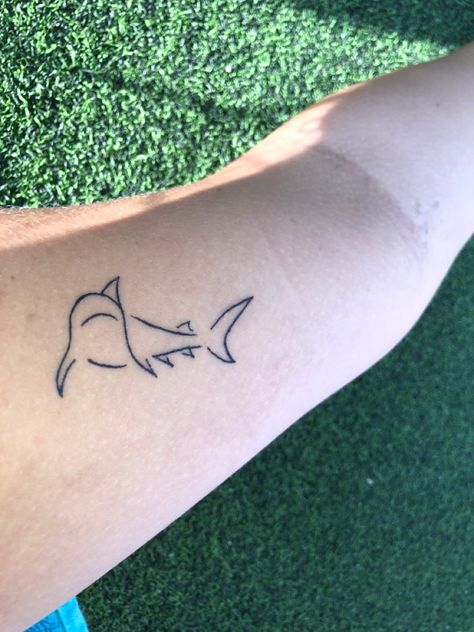 Shark Tattoo Ideas Simple, Minimalistic Shark Tattoo, Minimalist Shark Tattoo Simple, Funny Shark Tattoo, Small Shark Tattoo Simple, Shark Henna Tattoo, Little Shark Tattoo, Shark Arm Tattoo, Minimalist Shark Tattoo