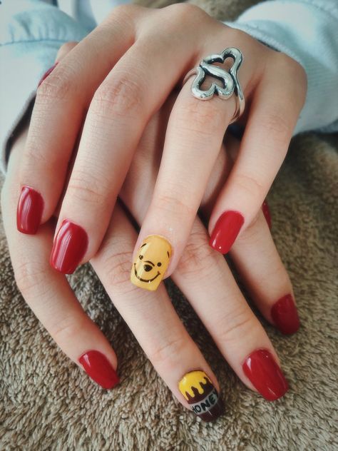 Pooh Nails, Disneyland Nails, Disney Inspired Nails, Disney Acrylic Nails, Mickey Nails, Classic Nail, Bears Nails, Nail Looks, Stunning Nail Designs