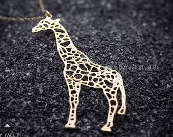 ByYaeli - Etsy Everyday Accessories Jewelry, Giraffe Necklace, Jewelry Design Studio, Geometric Pendant Necklace, Animal Necklace, Nature Necklace, Black Diamond Ring Engagement, Geometric Necklace, Unique Jewelry Designs