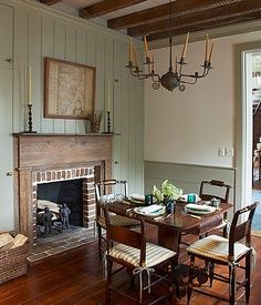 gil schafer farmhouse - Google Search Farmhouse Fireplace Ideas, Country Fireplace, Café Design, Traditional Cottage, Farmhouse Fireplace, Storybook Cottage, White Cottage, Fireplace Makeover, The Dining Room