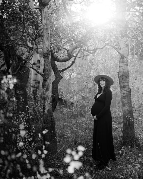 If you wanted to see what October would look like if it were a maternity session, I’ve got you covered! I *cannot* get over the colors on this one! Black can be a tricky color to pull off, as you can quickly turn into a void of nothingness to the camera. But in October? In the aspens?? With that hat??? Freaking perfection. I’m almost done with outdoor season, but I would LOVE to get a few more in home maternity sessions on the books for this winter. Sound intriguing? Send me a DM! #cheyen... Pull Off, Maternity Session, I Can Not, Get Over It, Sound, Turn Ons, Books, Black, Color