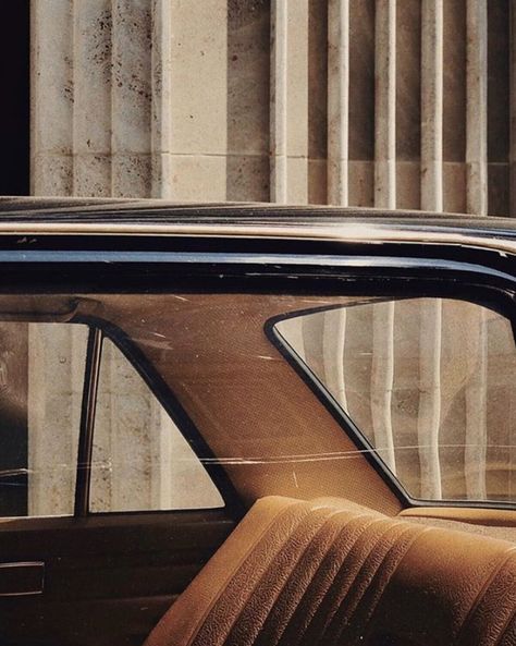 Car Aesthetics, Putao, Fall Inspiration, Aesthetic Fall, Old Car, Content Ideas, Brown Aesthetic, Autumn Aesthetic, Autumn Inspiration