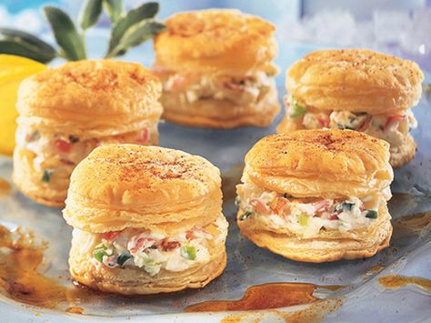 Crab Dip in Puff Pastries Napoleons Recipe, Mini Hamburger, Crab Appetizer, Pepperidge Farm Puff Pastry, Pepperidge Farm, Party Food Appetizers, Appetizer Dips, Yummy Appetizers, Appetizers For Party