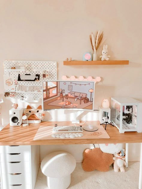 Feya ✨ on X: "gal with kawaii lofi vibes ✨💫⌨️ #lofi #kawaii #gamergirl https://t.co/doLovl22bw" / X Kawaii Aesthetic Room, E Girl Room, White Desk Setup, Aesthetic Desk Setup, Kawaii Office, Lofi Vibes, Cozy Study, Cozy Gamer, Room Wishlist