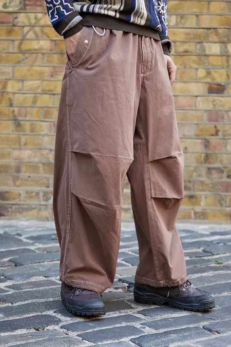 Bold tech pants by BDG, cut from a lightweight woven fabrication with a wide balloon silhouette. Features a regular waist with toggle fastening adjusters, side pockets and stretch cuffs. Only at Urban Outfitters. Baggy Tech Pants, Balloon Silhouette, Tech Pants, Cargo Pants, Harem Pants, Khaki Pants, Urban Outfitters, Trousers, Street Style