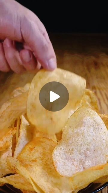 Foodies life on Instagram: "Crispy potato chips at home   . . . .  #instareels #reels #instagram #viral #viralvideos #trend #trendingreels #cooking #recipe #explore #delicious #deliciousfood #food #foodie #india #indianfoodie #explorepage #foryou #foryoupage #reelsinstagram #reelitfeelit #reelsindia #réel #foodporn" Homemade Potato Chips Recipe, Crispy Potato Chips, Homemade Fruit Leather, Batch Cocktail Recipe, Mini Cooking, Potato Chip Recipes, Miniature Cooking, Tiny Cooking, Natural Snacks